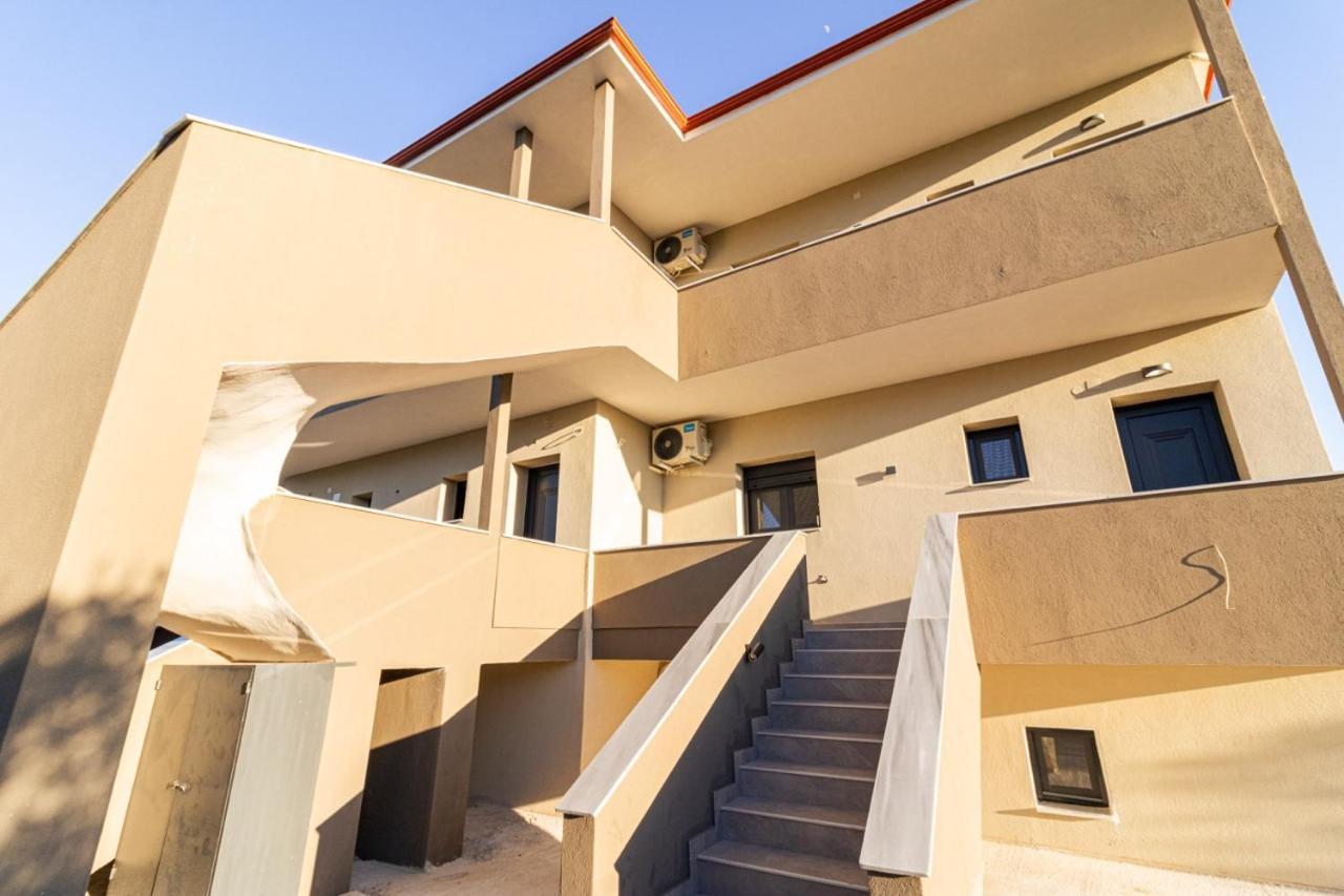 G C Luxury Nikiti (Sithonia)