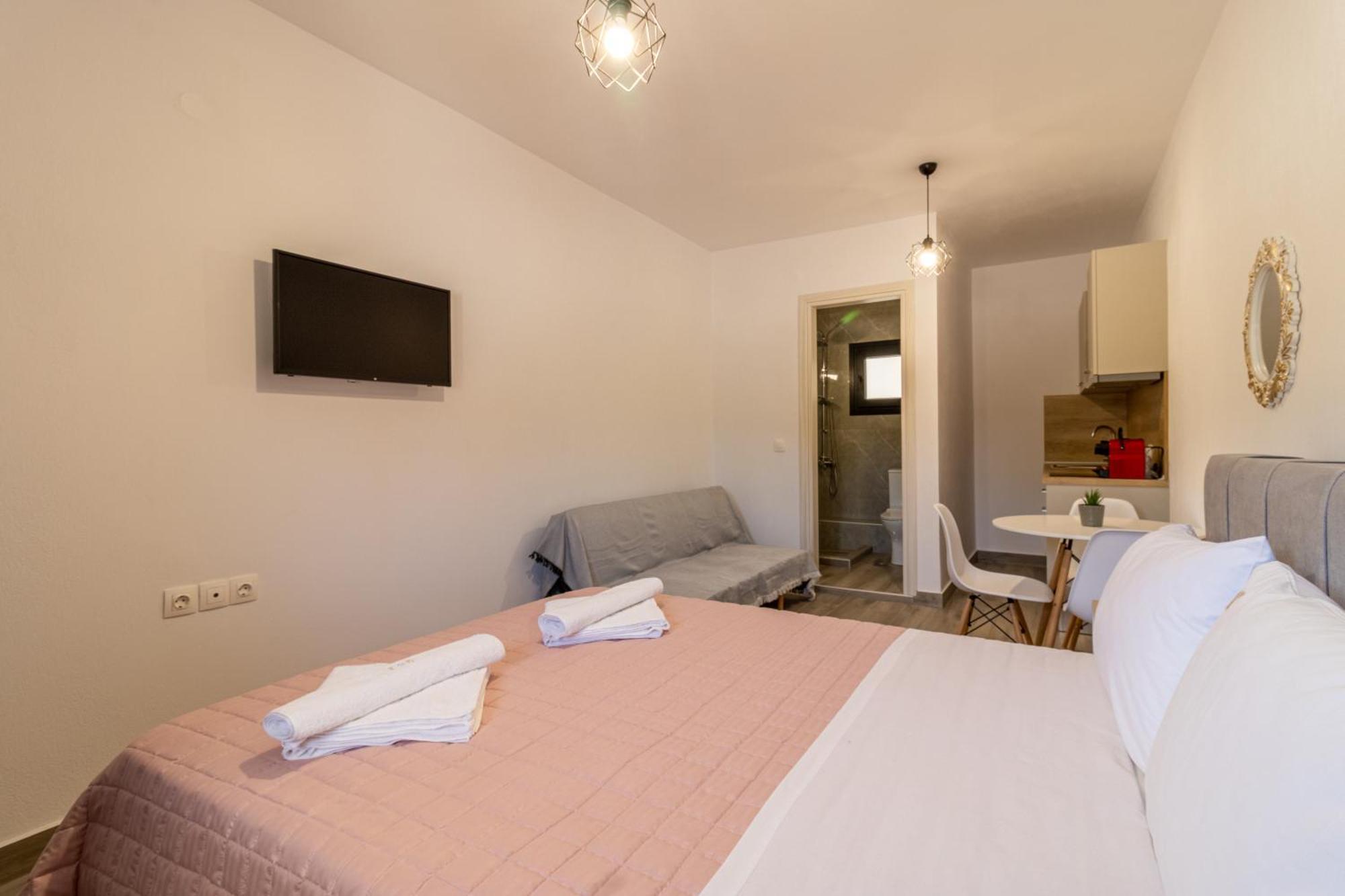 G C Luxury Nikiti (Sithonia)