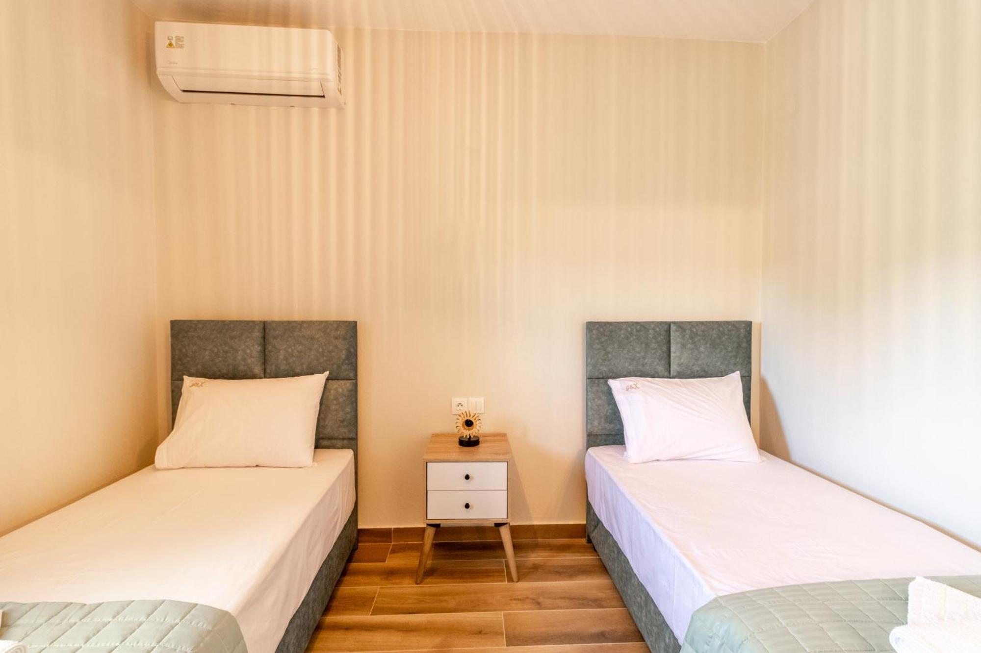 G C Luxury * Nikiti (Sithonia)