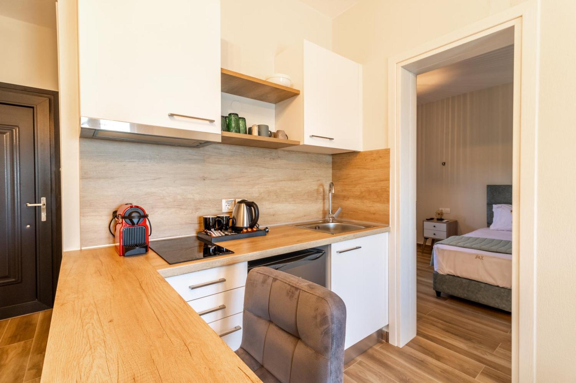 G C Luxury Apartment Nikiti (Sithonia)