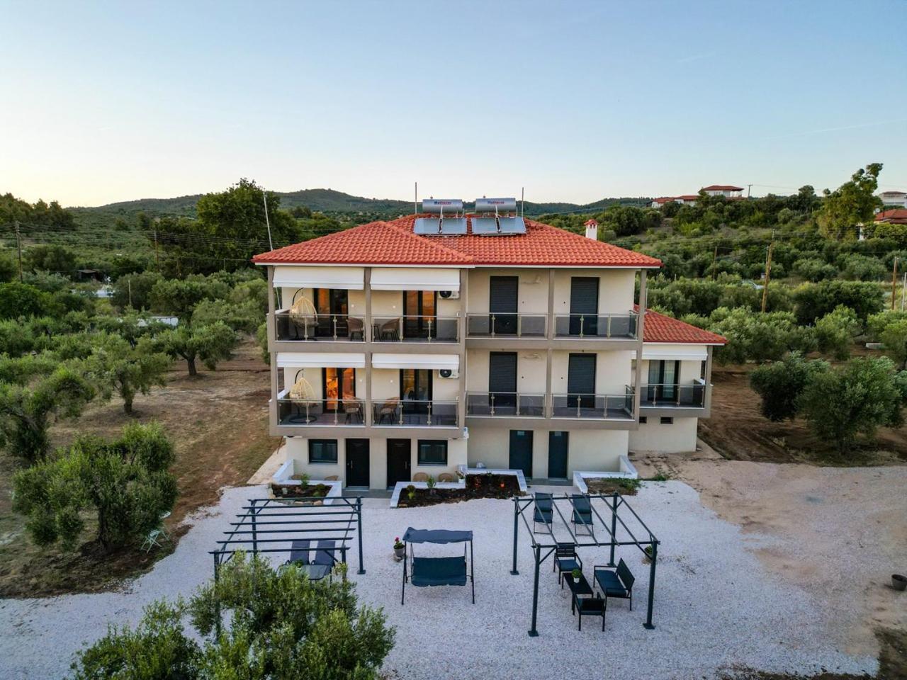 G C Luxury Nikiti (Sithonia)